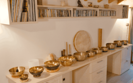 Cabinet instruments pour sonothérapie